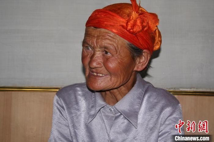 薩仁托婭拍攝的“草原母親”?！∷_仁托婭供圖