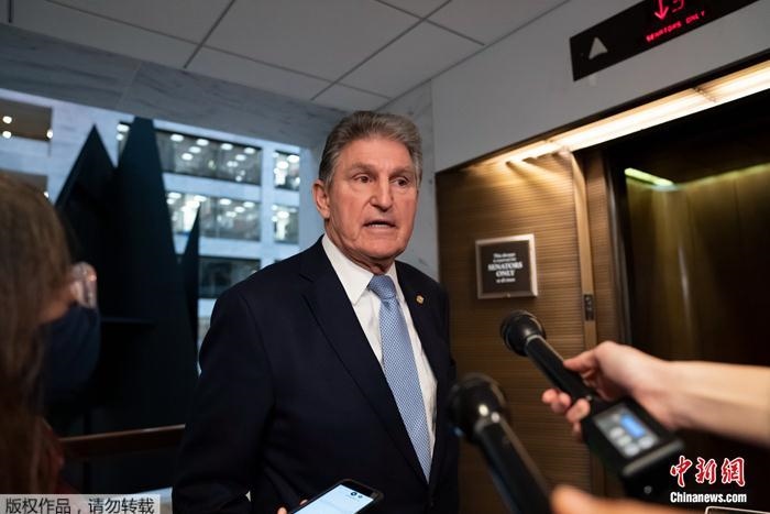 資料圖：美國(guó)民主黨籍參議員曼欽。