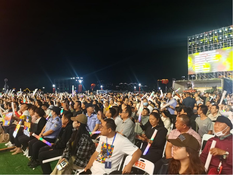 “如七而遇 相思烏?！边@場(chǎng)七夕主題音樂會(huì)甜出圈665.png