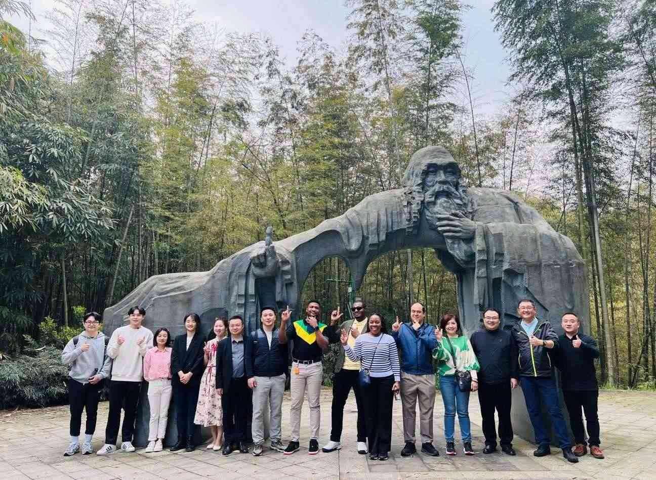 Guizhou Echo | 這一波，貴州又圈“國際粉”了