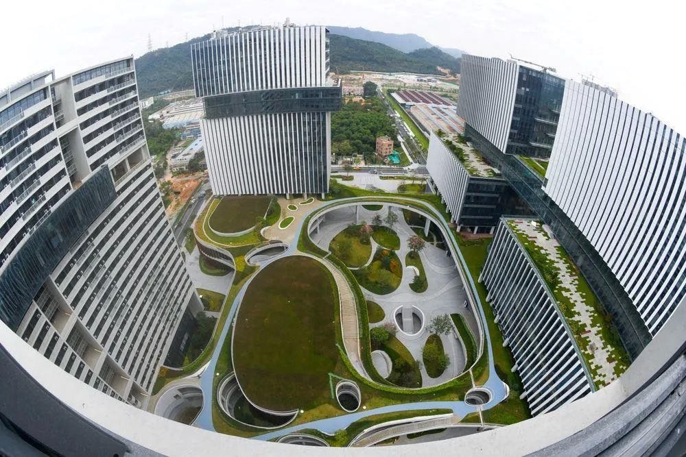 △位于深圳的光明科學(xué)城啟動(dòng)區(qū)。預(yù)計(jì)今年啟動(dòng)區(qū)的合成生物大科學(xué)裝置將部分投入使用。