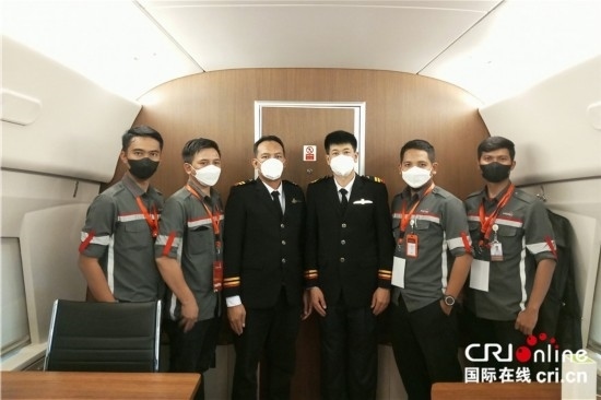 我在印尼開“復(fù)興號(hào)”_fororder_6