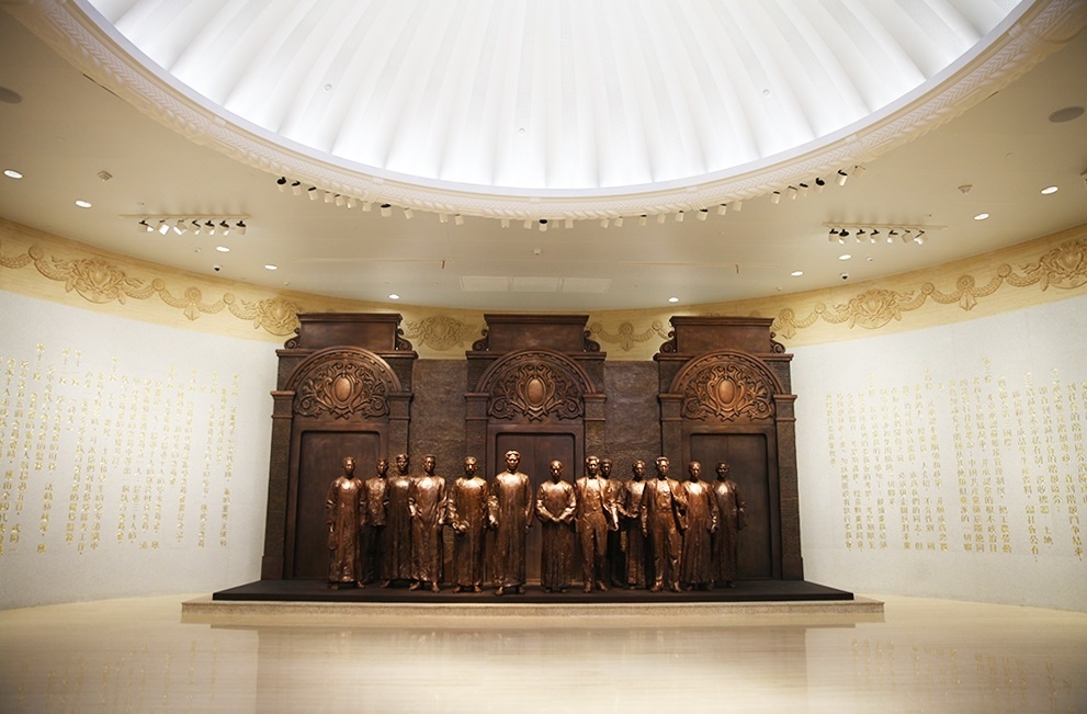 中共一大紀(jì)念館序廳。人民網(wǎng)記者 楊文全攝