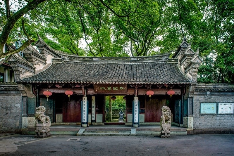 天一閣正門。 天一閣博物院供圖