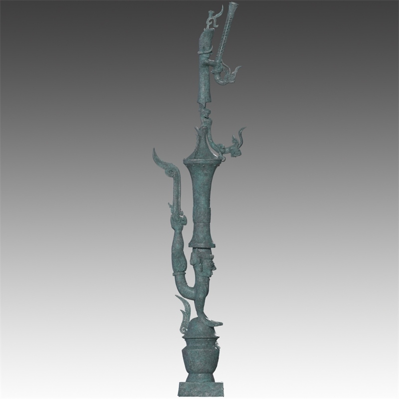 銅罍座倒立鳥(niǎo)足頂尊神像。四川省文物考古研究院供圖