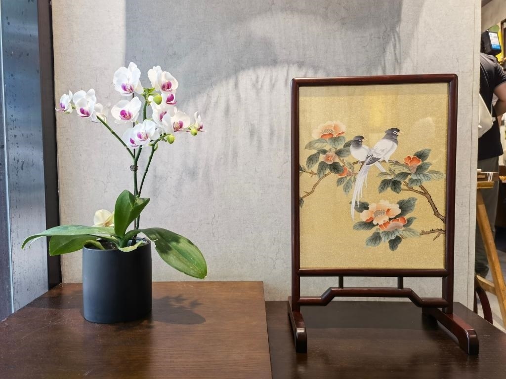 平江路上蘇繡工作室一角。新華社記者 楊依軍 攝