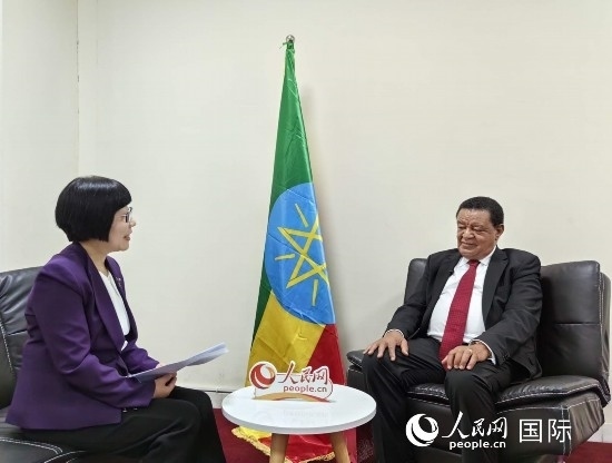 穆拉圖·特肖梅接受人民網(wǎng)記者唐維紅采訪。人民網(wǎng)記者 陳星星攝