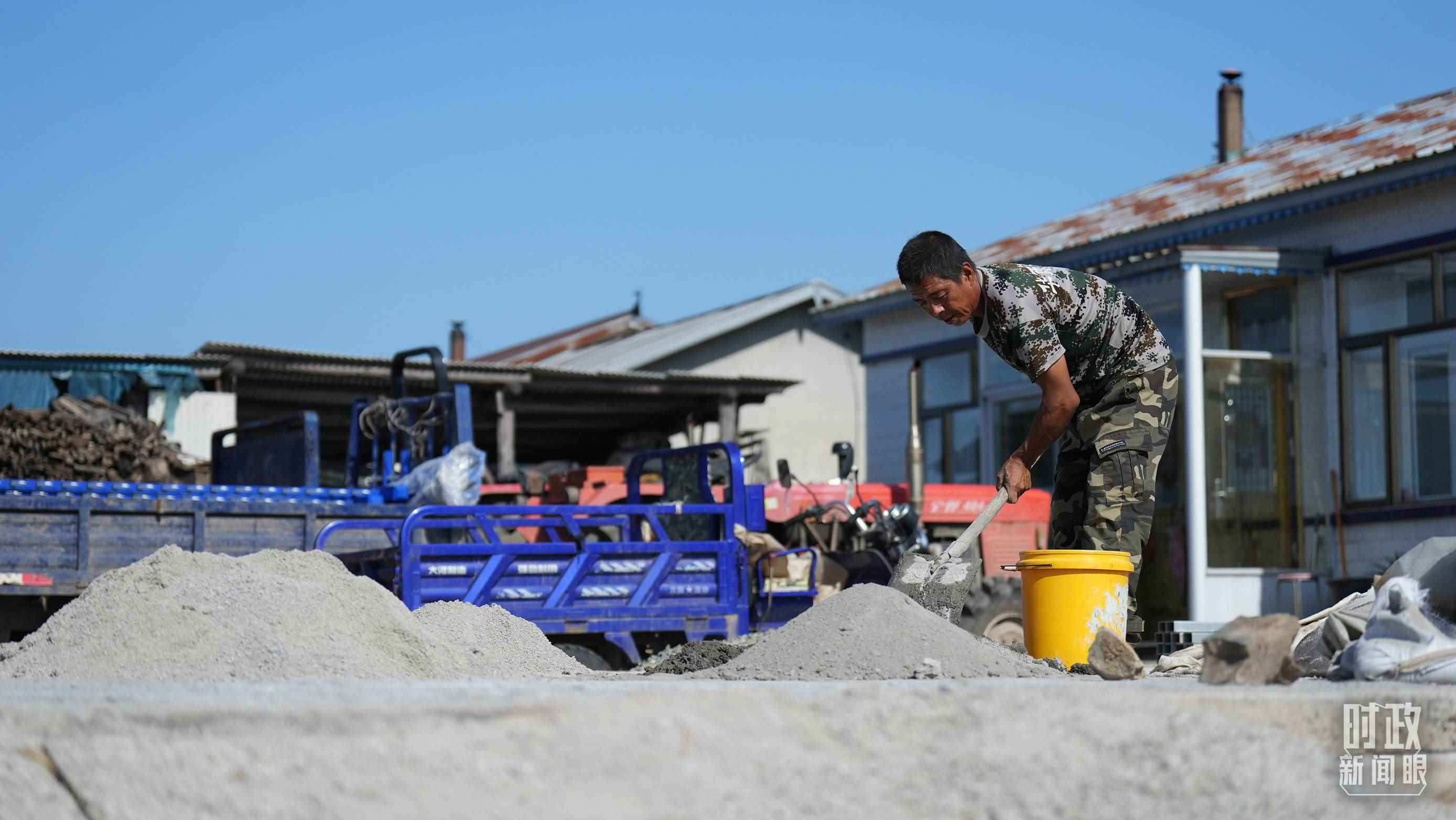 △龍王廟村的災后恢復重建正加緊推進。（總臺國廣記者李晉拍攝）
