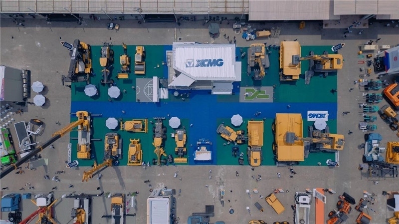 徐工集團(tuán)3000㎡的展區(qū)。 石偉攝影