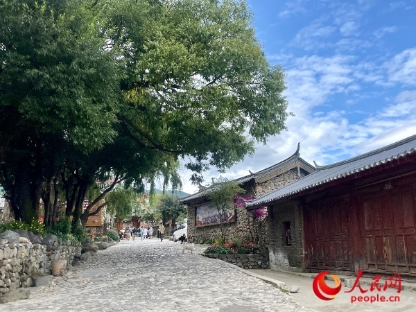 玉湖村村景。人民網(wǎng) 周靜圓攝