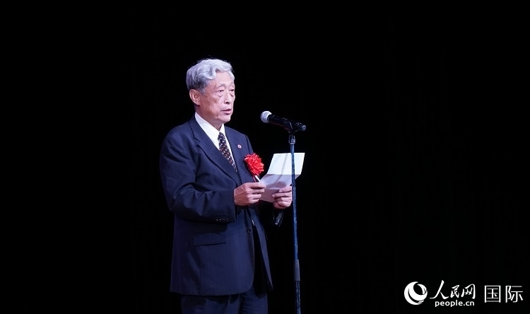 全華聯(lián)會(huì)長(zhǎng)何德倫發(fā)表致辭。人民網(wǎng) 蔣曉辰攝