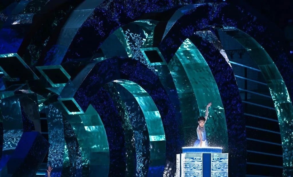 △9月23日，杭州第19屆亞洲運(yùn)動(dòng)會(huì)開幕式迎賓表演《水潤(rùn)秋輝》。