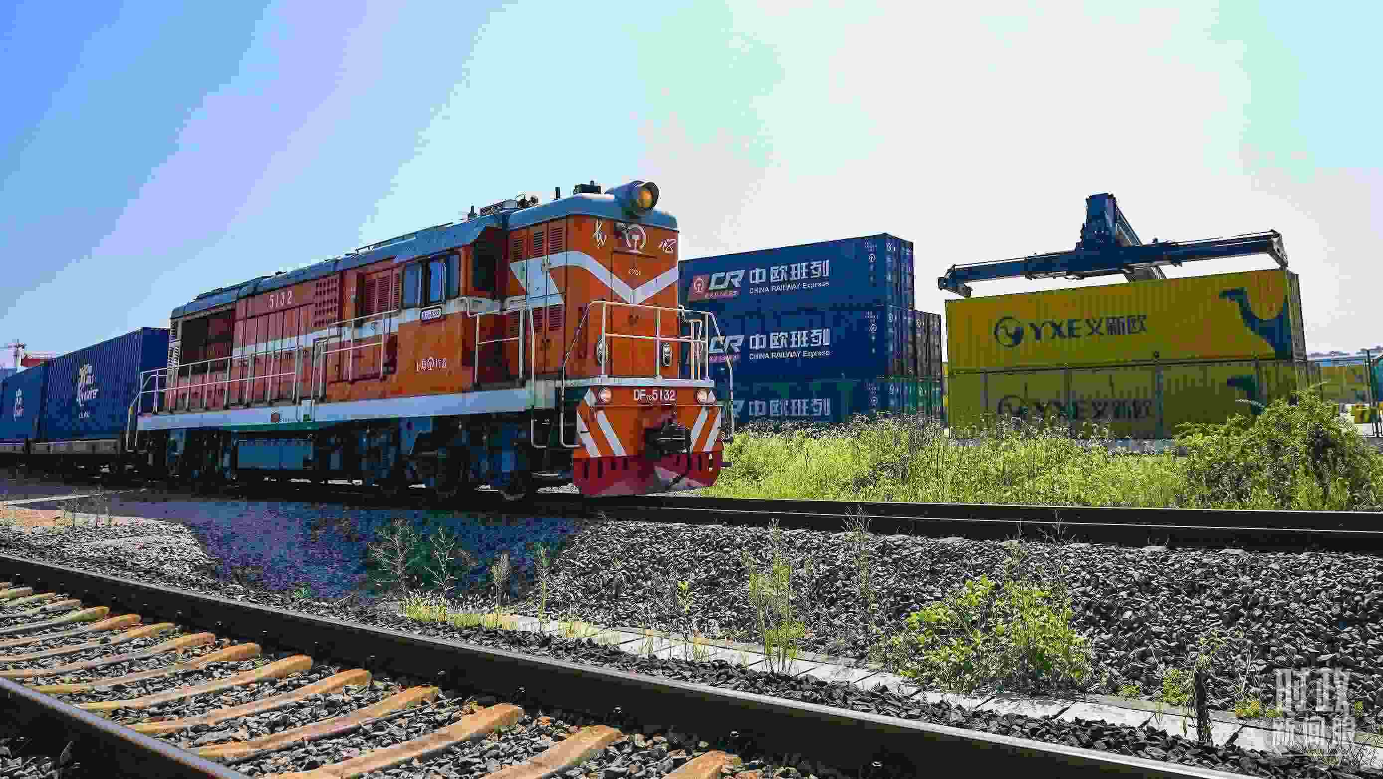 △“義新歐”中歐班列。（總臺國廣記者李晉拍攝）