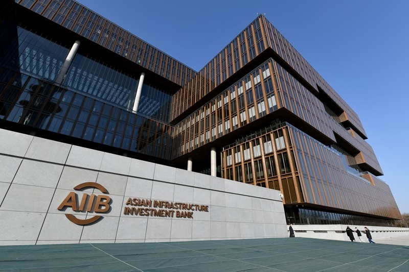 這是位于北京朝陽(yáng)區(qū)的亞洲基礎(chǔ)設(shè)施投資銀行總部大樓。
