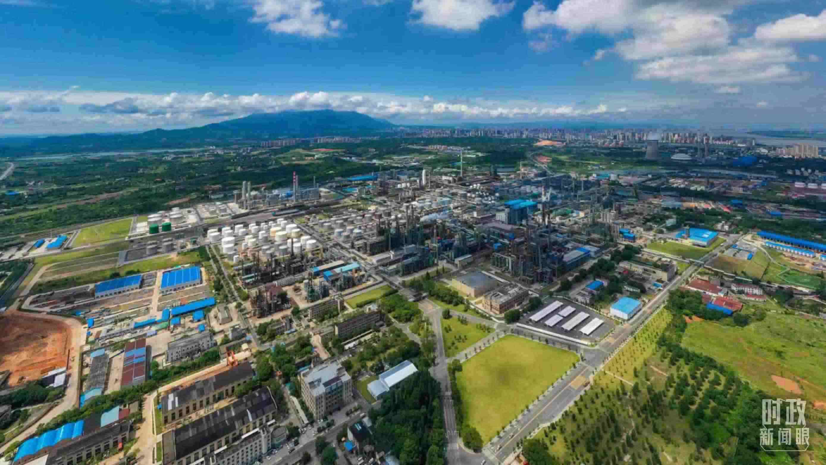 △中國石化九江分公司。（總臺記者劉陽拍攝）