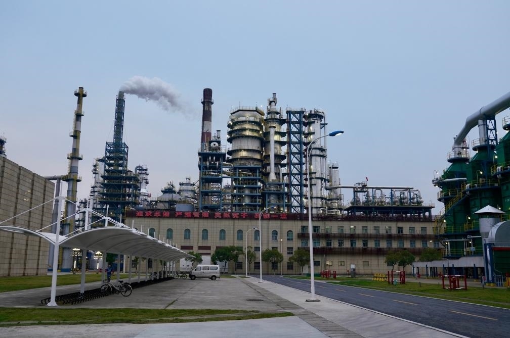 近日拍攝的公司煉油廠。新華社記者 胡晨歡 攝