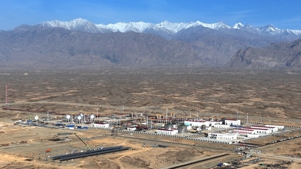 塔里木油田博孜天然氣處理廠。陳士兵 攝