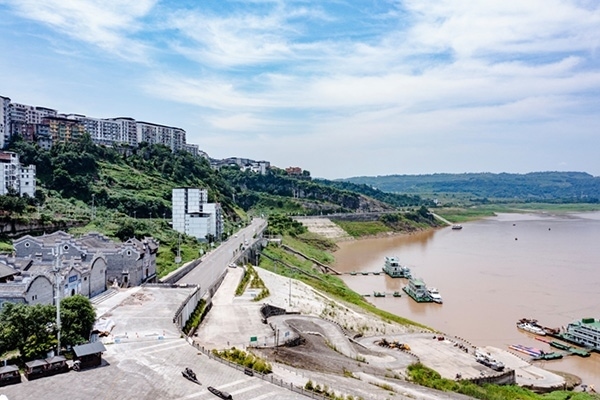 建成后的西沱鎮(zhèn)岸線環(huán)境綜合整治工程局部。受訪者供圖