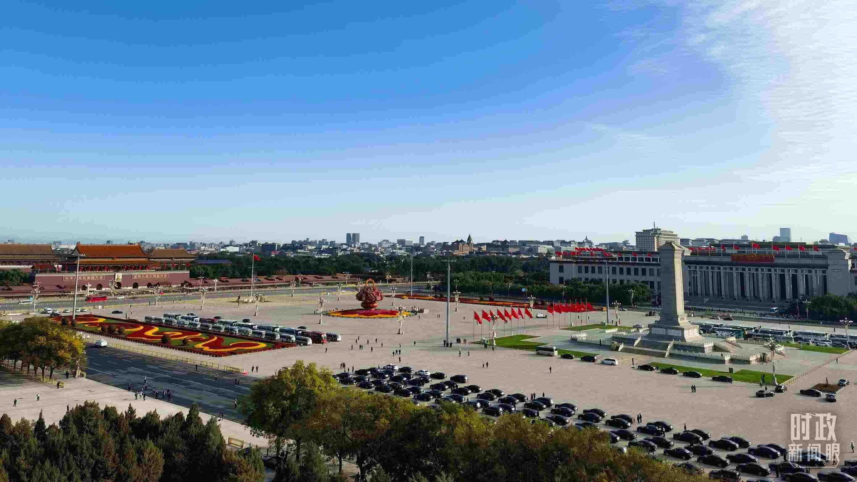 △18日的天安門廣場(chǎng)。（總臺(tái)央視記者周志國(guó)拍攝）