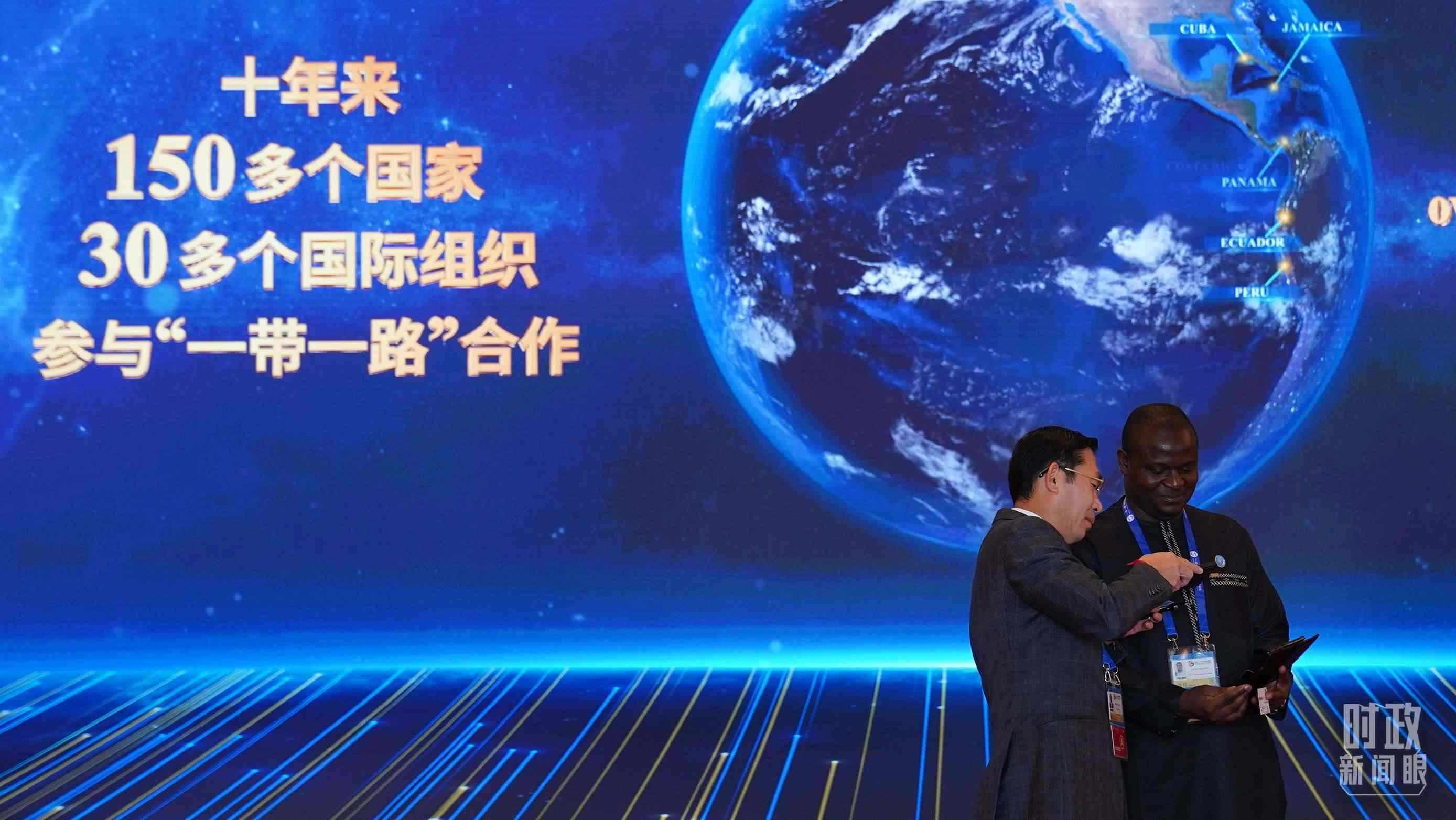 △“一帶一路”助力許多發(fā)展中國家加快邁向現(xiàn)代化的步伐。（總臺(tái)國廣記者李晉拍攝）