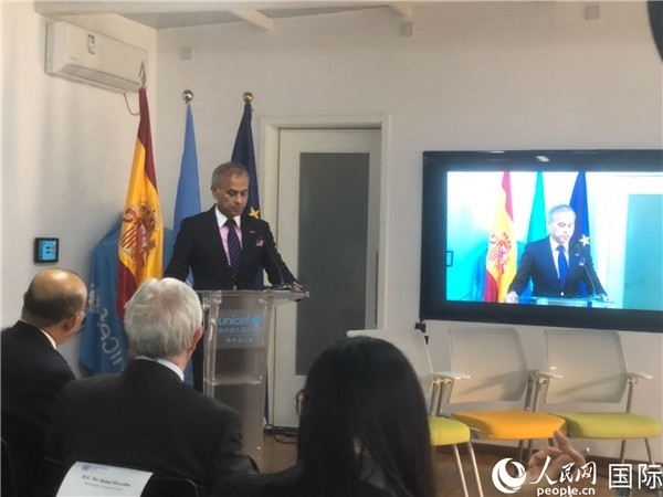 聯(lián)合國(guó)駐華協(xié)調(diào)員常啟德在研討會(huì)上致辭。 人民網(wǎng)記者 趙健攝