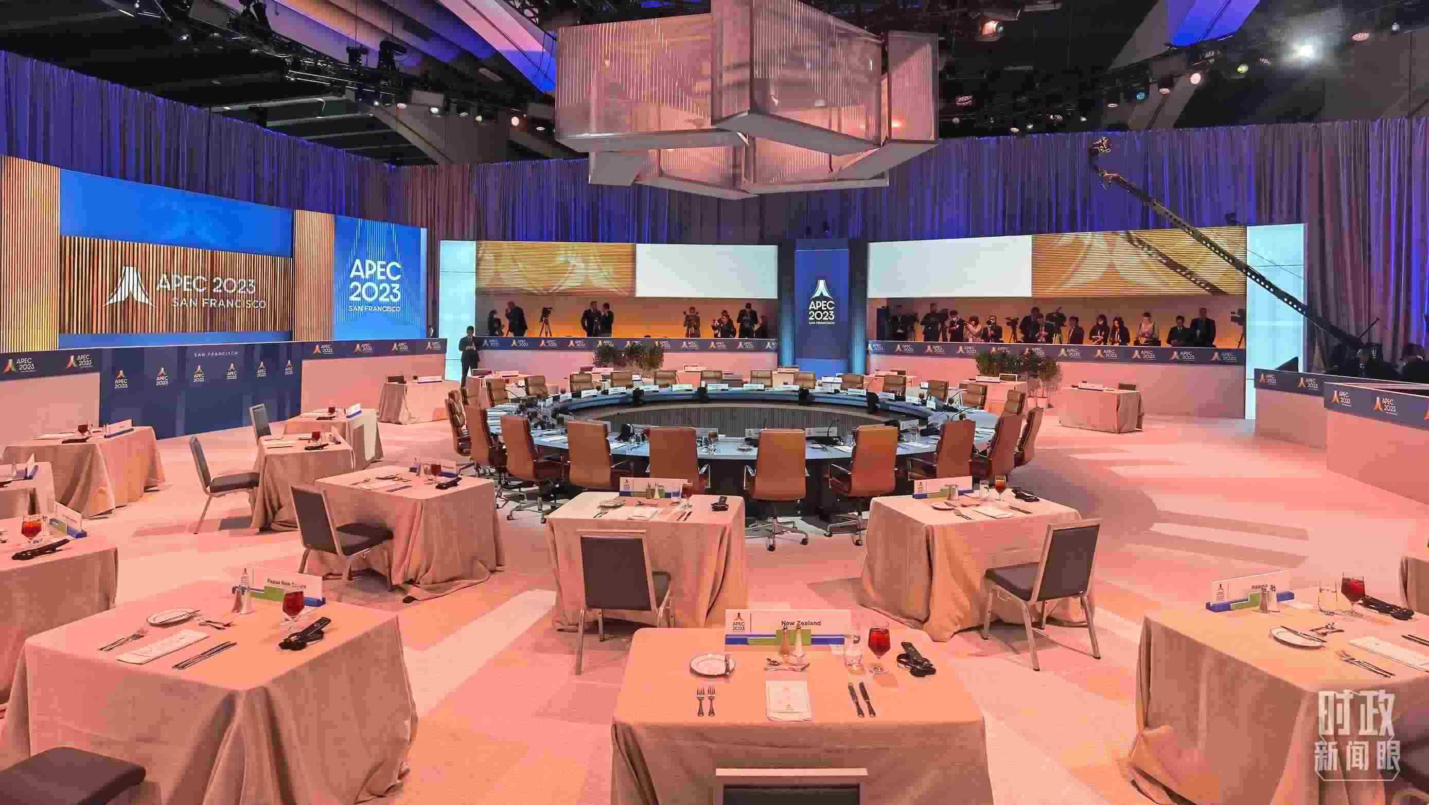 △會議開始前的現(xiàn)場。（總臺央視記者石丞拍攝）