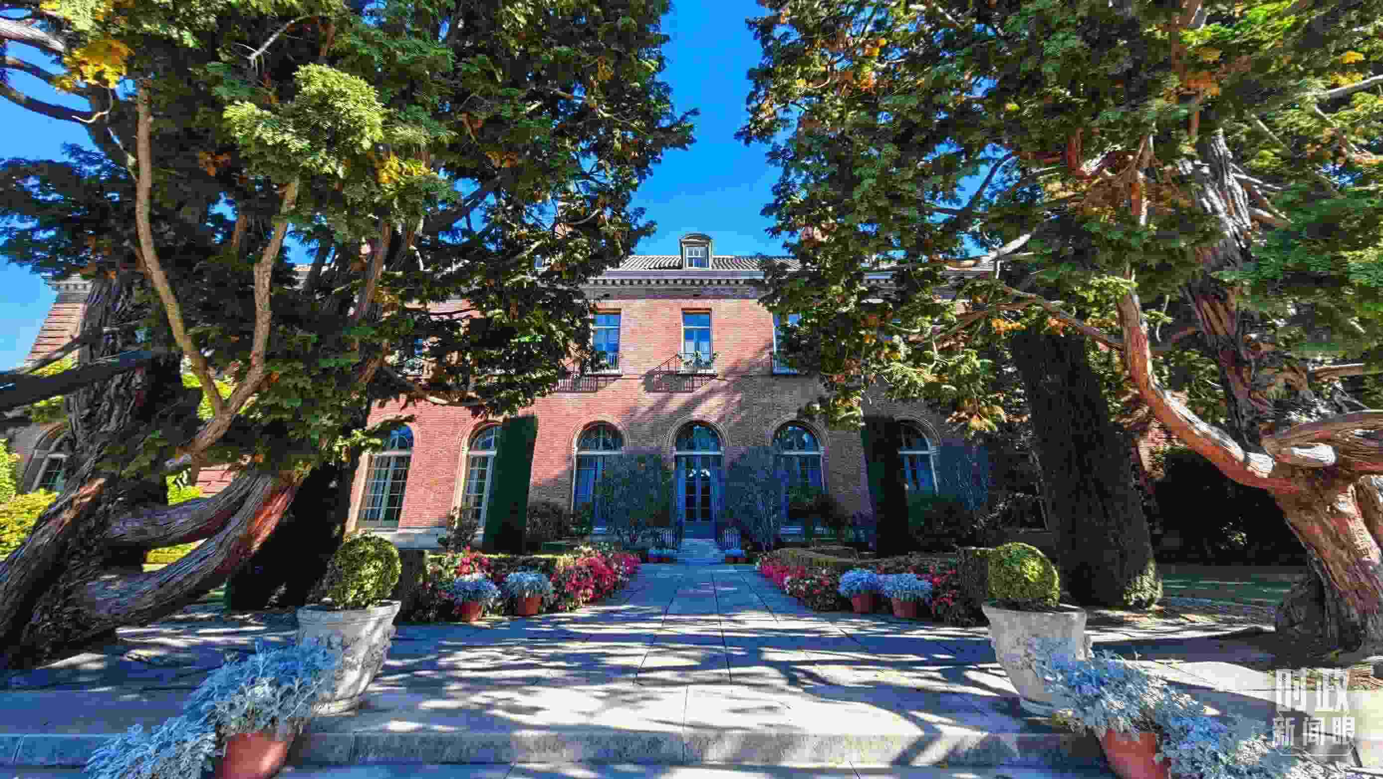 中美元首會(huì)晤在斐洛里莊園舉行。（總臺(tái)央視記者張曉鵬拍攝）