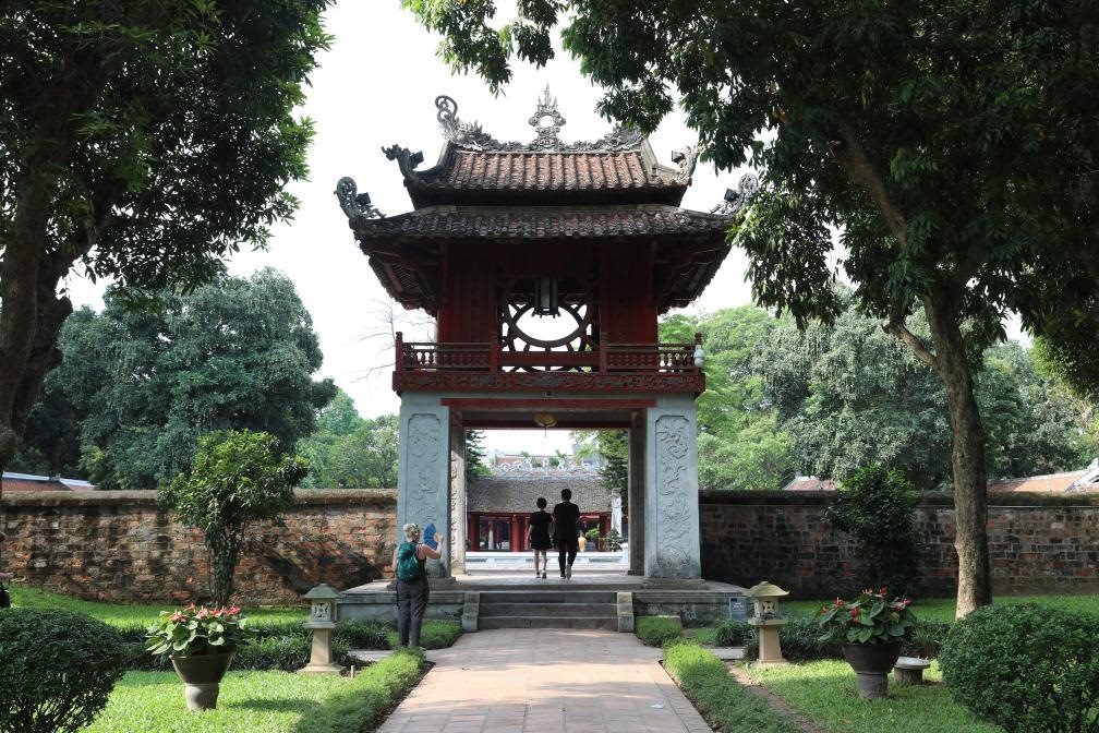 這是越南首都河內(nèi)文廟內(nèi)的奎文閣。