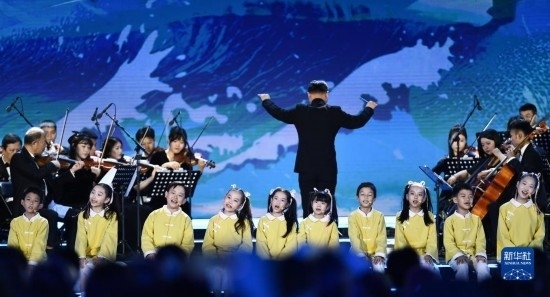 12月16日拍攝的第五屆海南島國際電影節(jié)開幕式現(xiàn)場。