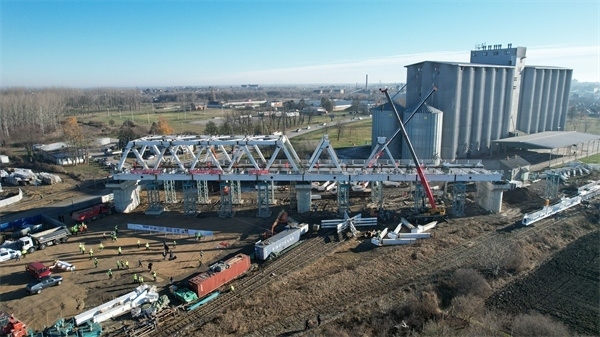 維爾巴斯特大橋鳥瞰。 匈塞鐵路中方聯(lián)營(yíng)體供圖