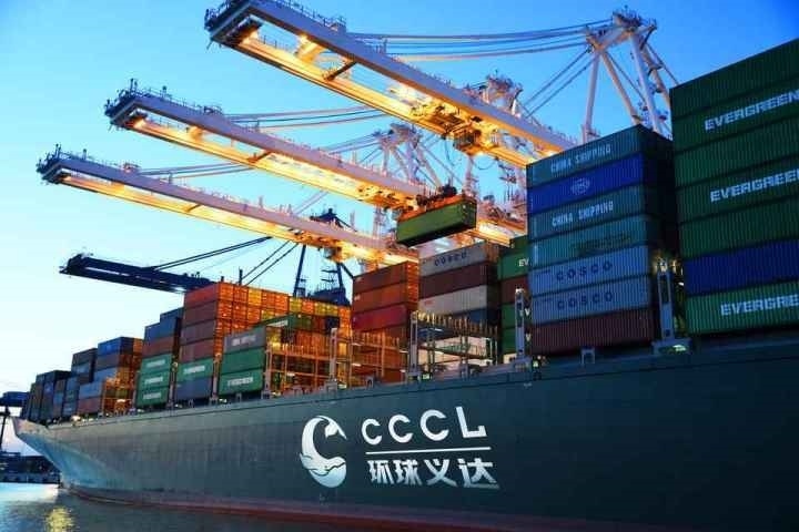 義烏商城集團(tuán)打造的國(guó)際物流平臺(tái)“環(huán)球義達(dá)”，為外貿(mào)企業(yè)提供各類物流資源信息。義烏市委宣傳部供圖