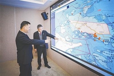 圖③：法官為涉案船舶尋找安全的錨泊地點。