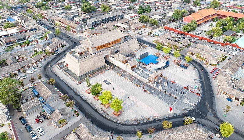 2022年9月8日，航拍河北正定古城陽和樓與正定歷史文化街。