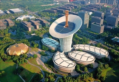 位于武漢光谷未來科技城的武漢新能源研究院大樓（2022年7月9日攝）。程敏攝/本刊