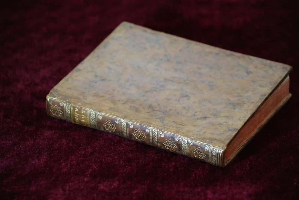 這是典藏于中國國家圖書館的《論語導(dǎo)讀》。