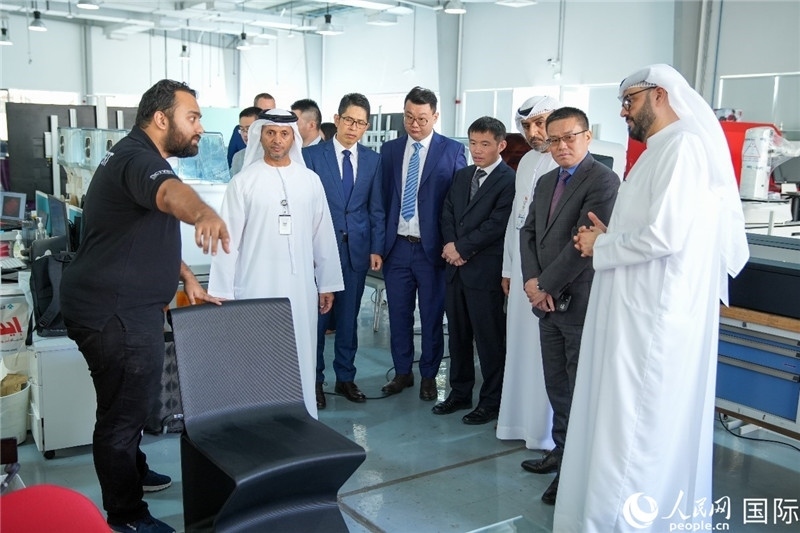 參觀培訓(xùn)中心。人民網(wǎng)塔里克·易卜拉欣攝