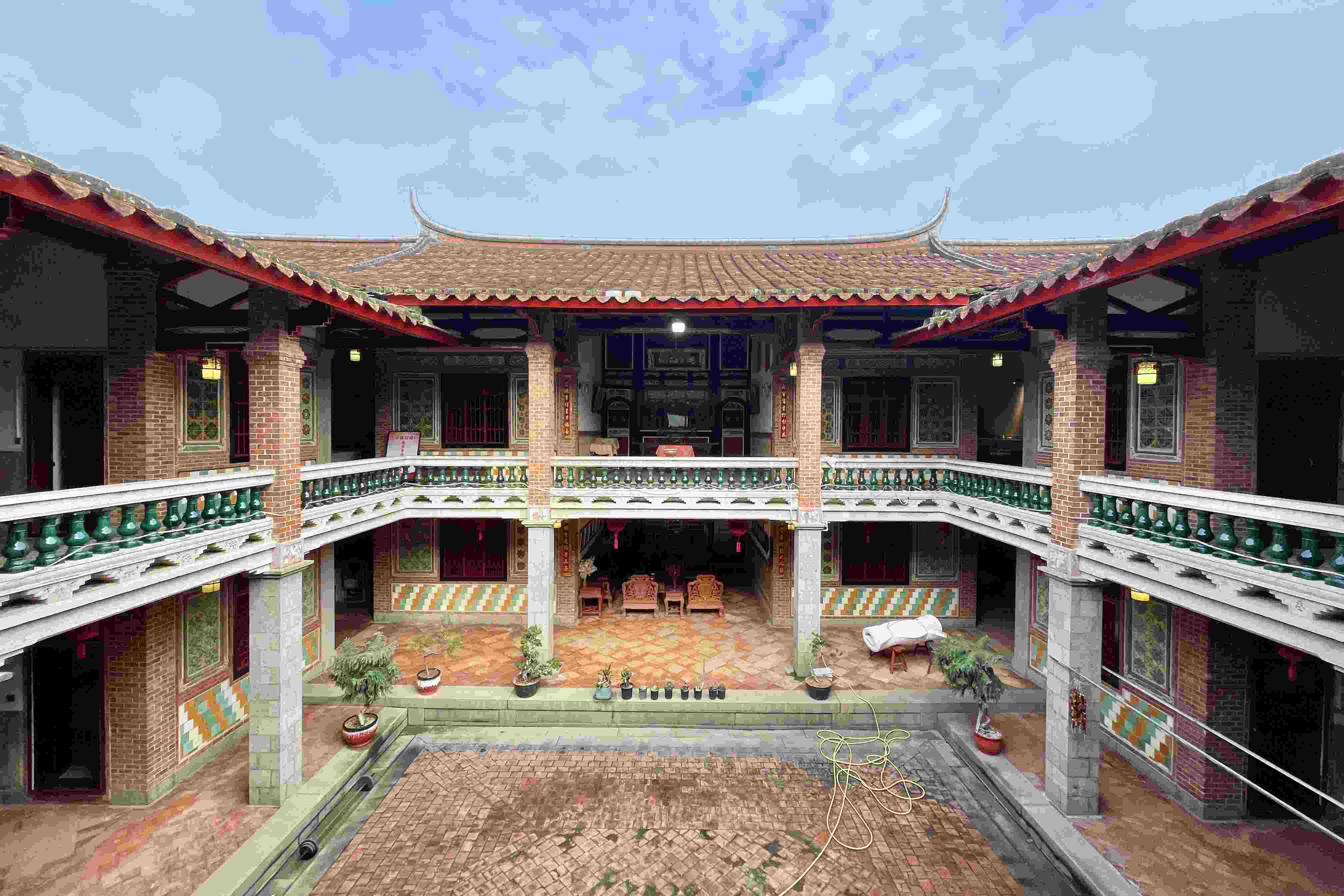 遠(yuǎn)峰厝。林瑤 攝