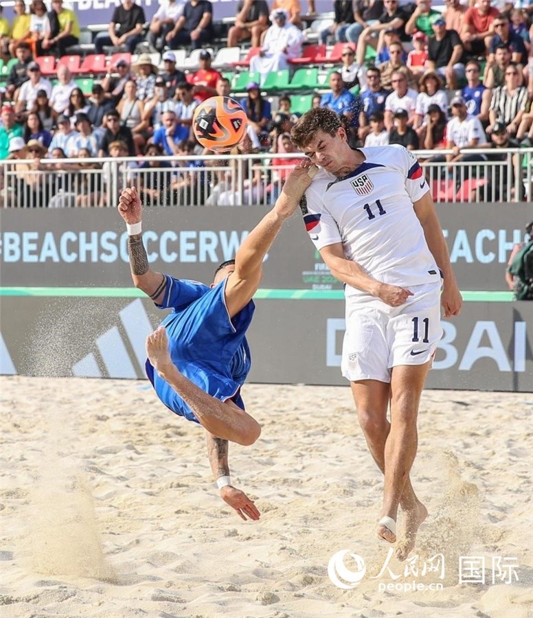 2月15日，意大利隊(duì)對(duì)陣美國隊(duì)。人民網(wǎng)塔里克·易卜拉欣攝