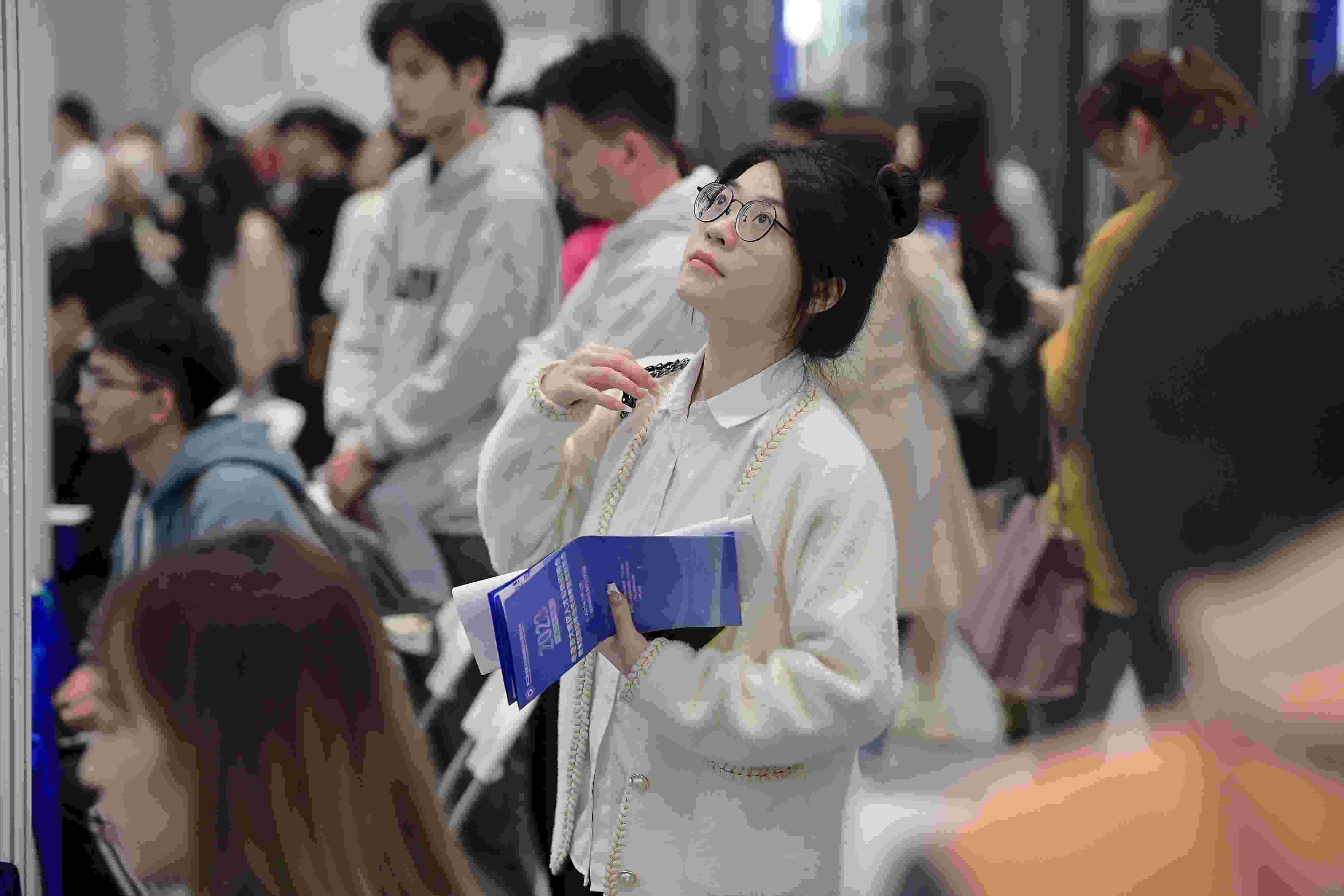  2023年11月22日，2023年粵港澳大灣區(qū)人才專場招聘會暨第27屆全國高校畢業(yè)生秋季就業(yè)雙選會在深圳國際會展中心舉辦。