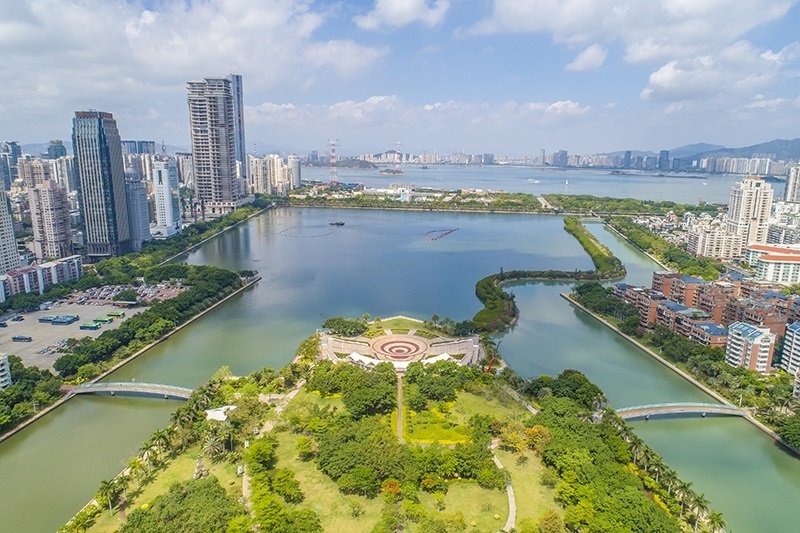 2021年5月15日，廈門，航拍筼筜湖，景色優(yōu)美。