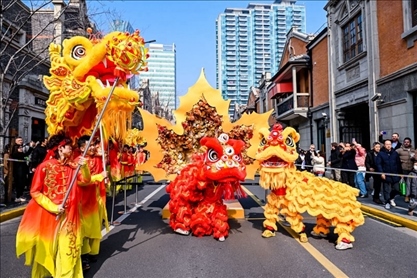 2024年2月10日，上海張園舉辦舞龍舞獅活動，為市民和游客獻(xiàn)上一場視覺盛宴。