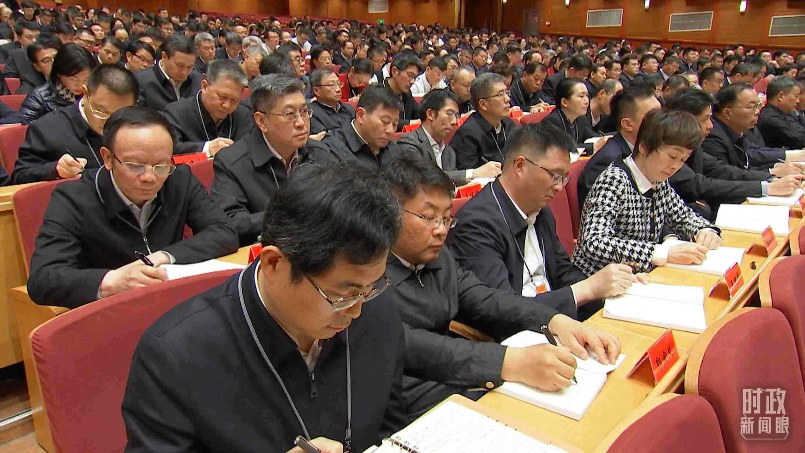 △中青年干部培訓(xùn)班開(kāi)班式現(xiàn)場(chǎng)。