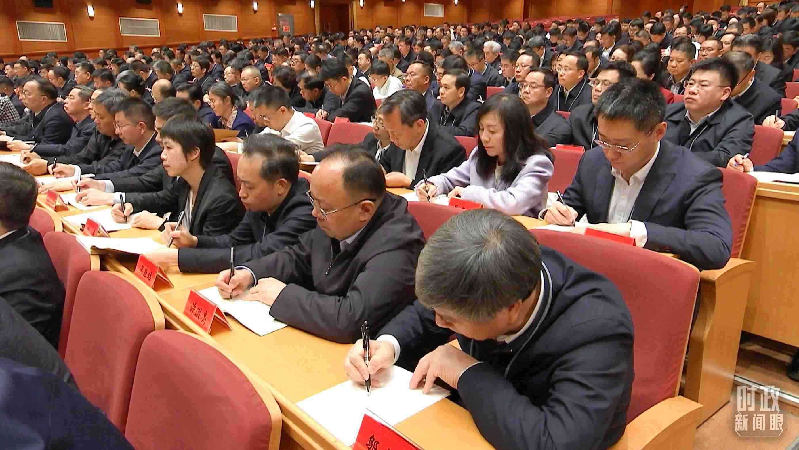 △中青年干部培訓(xùn)班開(kāi)班式現(xiàn)場(chǎng)。