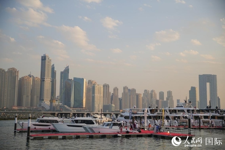 游艇展場(chǎng)景。人民網(wǎng) 塔里克·易卜拉欣攝