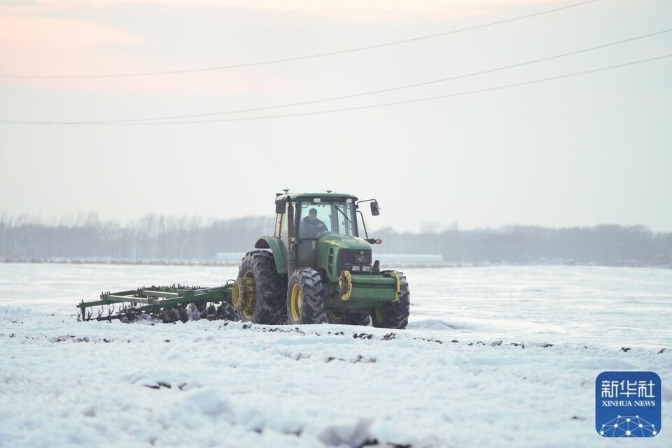新華全媒+｜“大糧倉”黑龍江春耕備耕火熱進(jìn)行