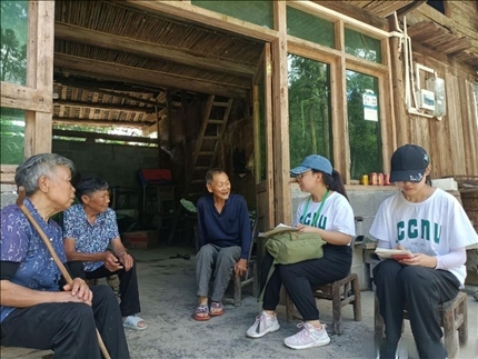 △ 2022年7月，華中師范大學生命科學學院鄉(xiāng)村振興之旅暑期實踐隊赴湖北省恩施市宣恩縣長潭河侗族鄉(xiāng)開展“生態(tài)文明助力鄉(xiāng)村振興”暑期社會實踐活動。