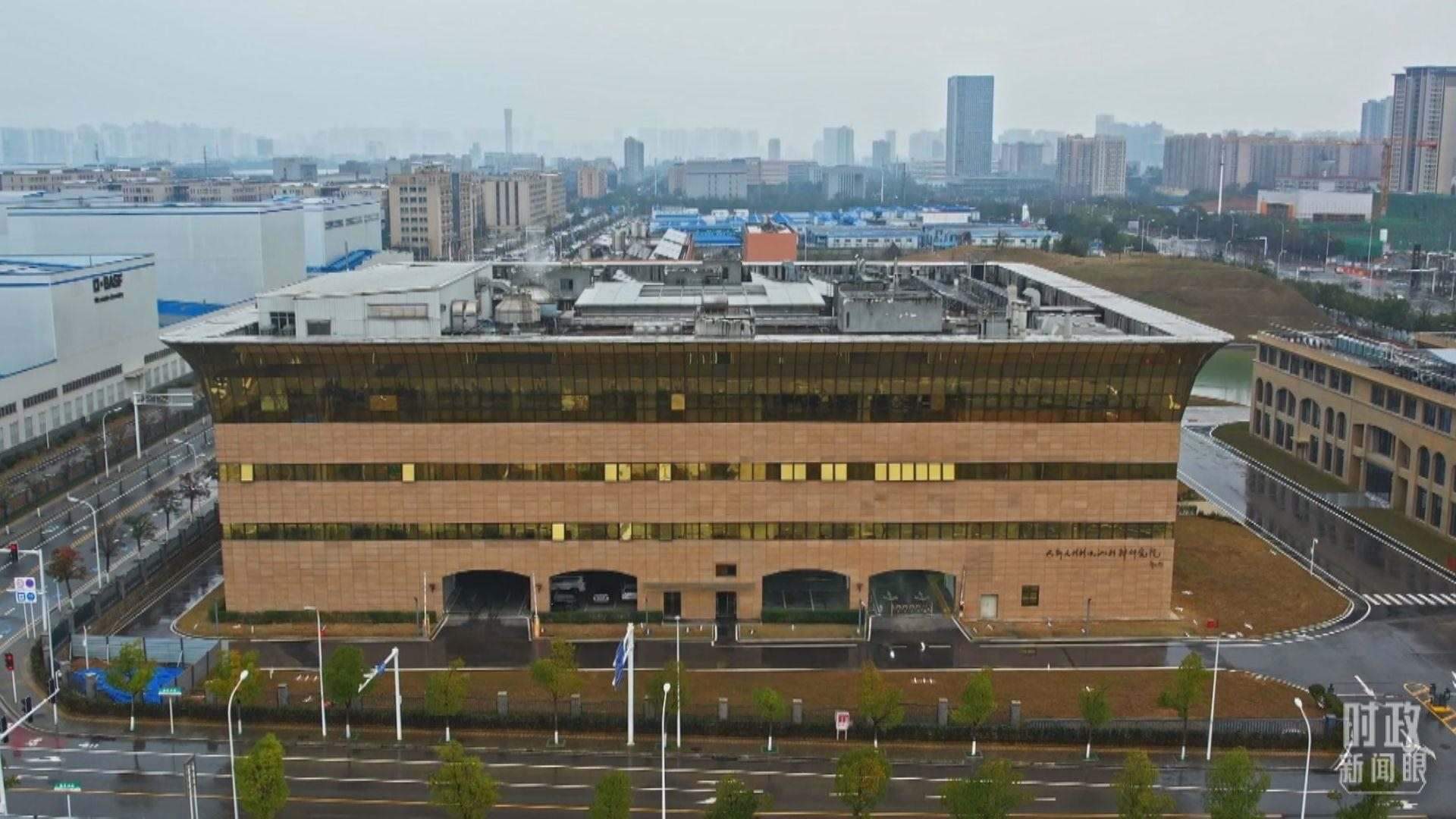 △巴斯夫杉杉電池材料有限公司。（總臺(tái)記者陳稼、楊侃拍攝）