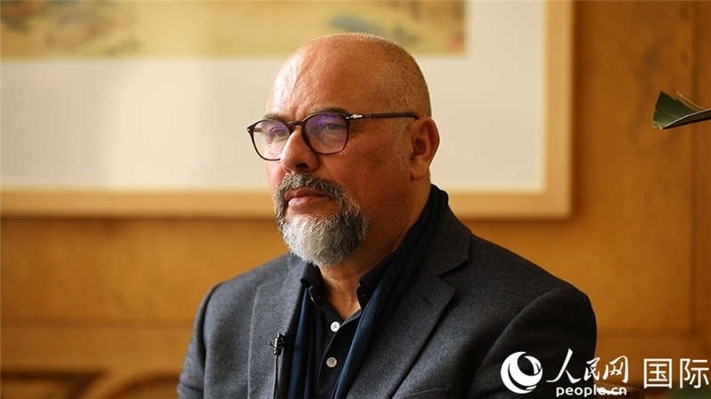 意大利陶瓷城市協(xié)會(huì)副會(huì)長(zhǎng)保羅·馬賽蒂接受人民網(wǎng)專(zhuān)訪。人民網(wǎng) 劉動(dòng)攝