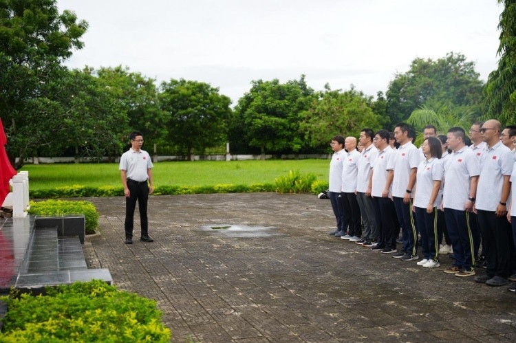 醫(yī)療隊隊長致詞。中國援桑醫(yī)療隊供圖