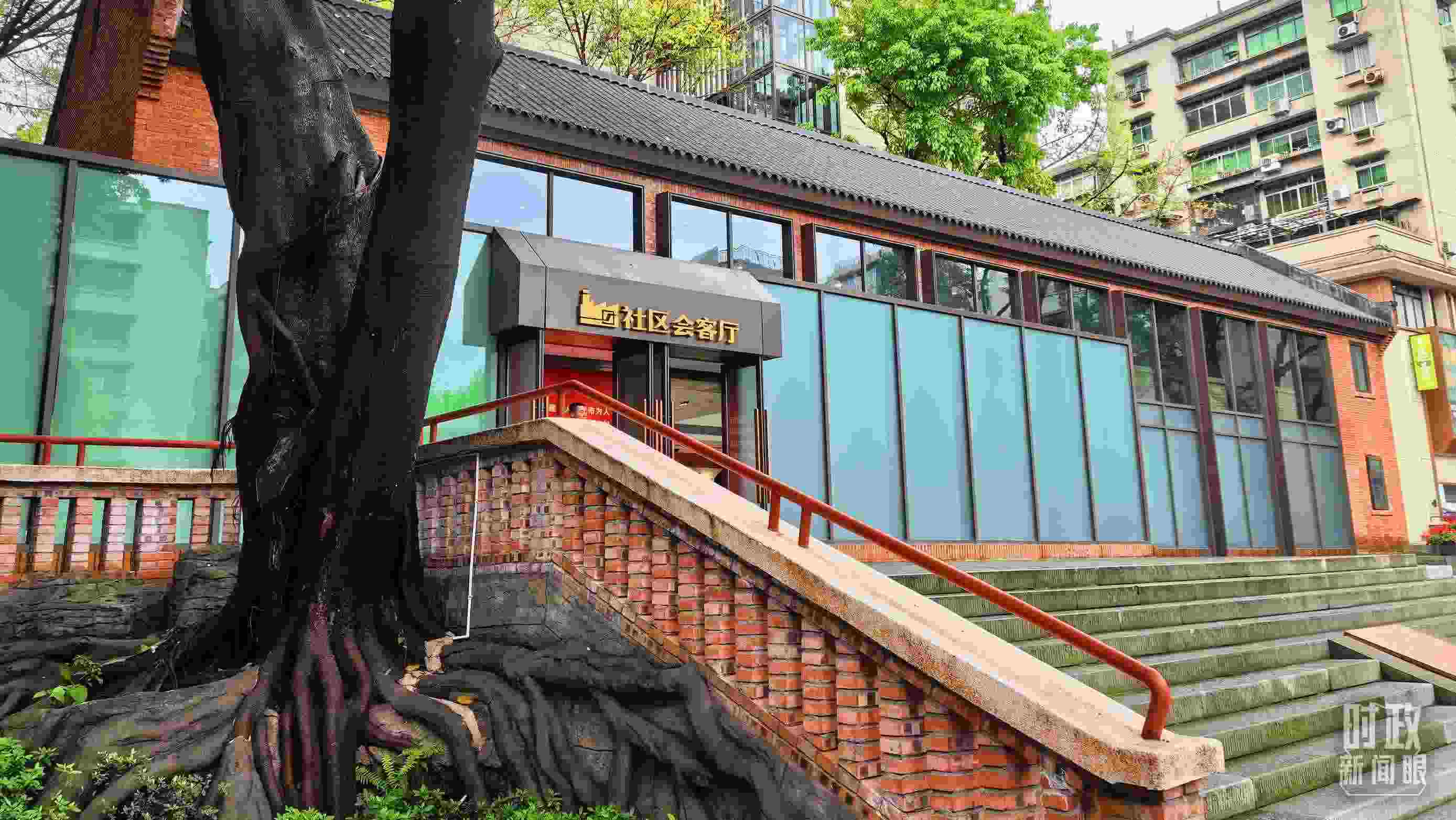 △民主村社區(qū)會(huì)客廳。（總臺(tái)央視記者程鋮拍攝）